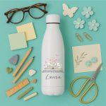 Botella personalizada para maestra con flores y mariposas, frase inspiradora y nombre grabado